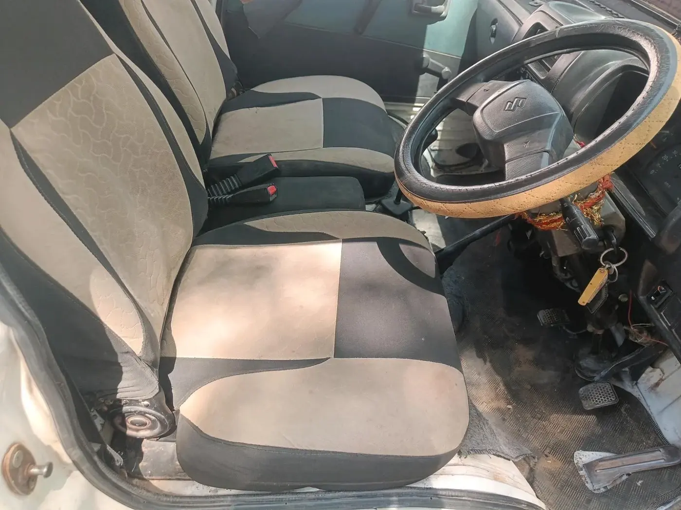 2013 Maruti OMNI E STD, CNG, Manual, 1,29,909 km, interior
