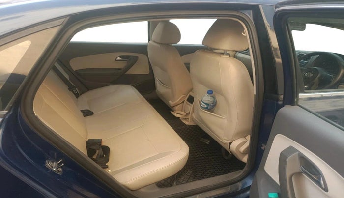 2014 Volkswagen Vento HIGHLINE DIESEL 1.6, Diesel, Manual, 1,21,528 km, interior