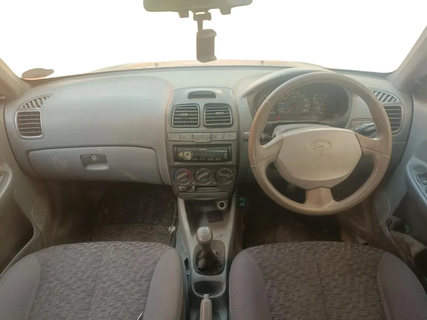 2004 Hyundai Accent GVS, Petrol, Manual, 1,17,914 km, interior
