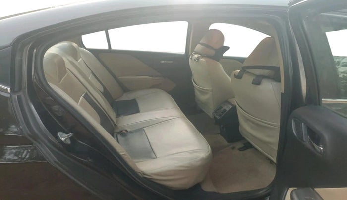 2014 Honda City 1.5L I-DTEC V, Diesel, Manual, 1,36,230 km, interior