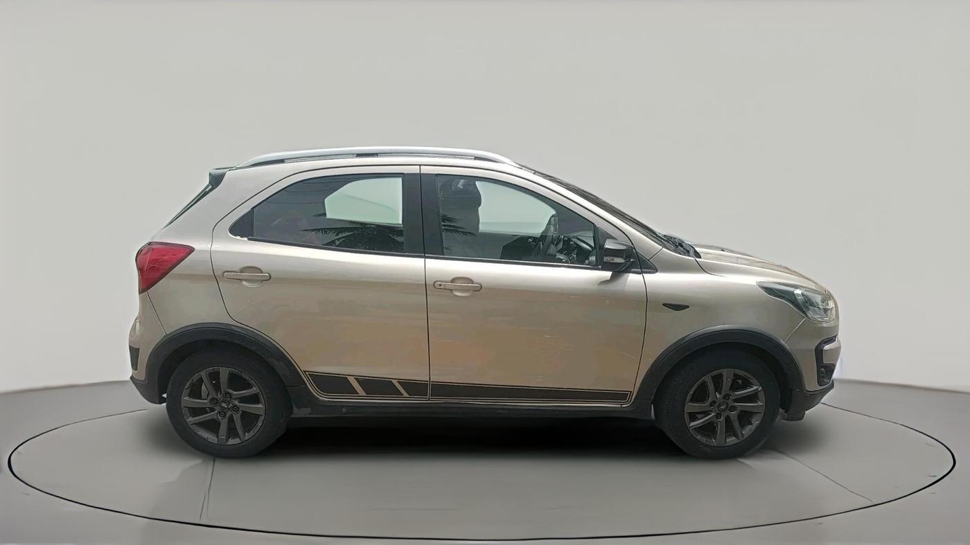 2018 Ford FREESTYLE TITANIUM 1.5 DIESEL, Diesel, Manual, 99,591 km, exterior