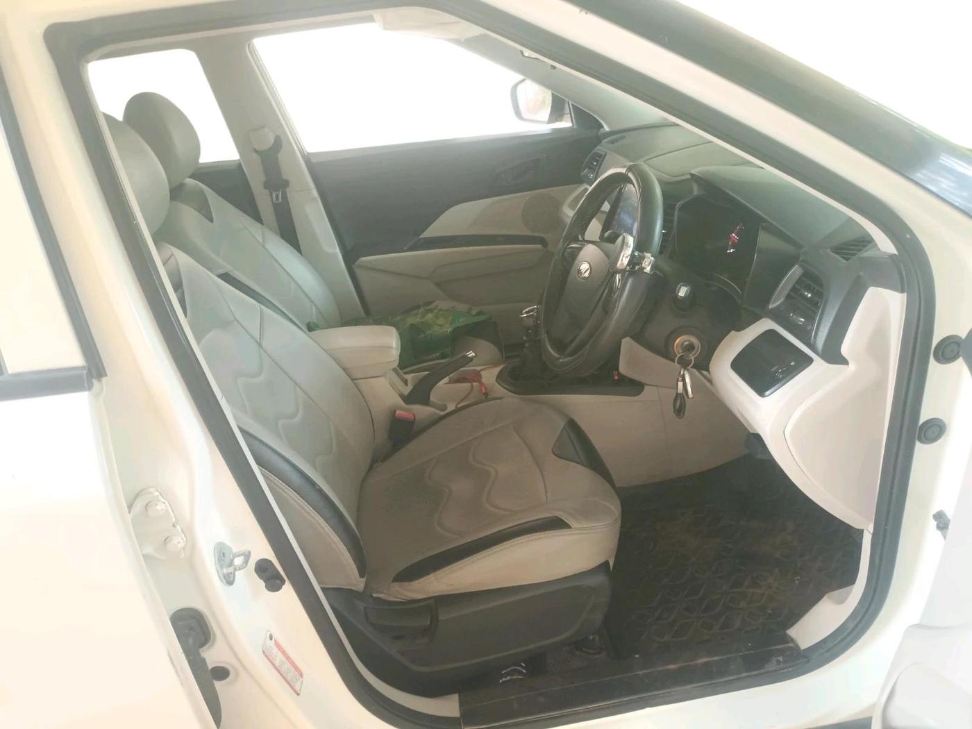 2019 Mahindra XUV300 W4 1.5 DIESEL, Diesel, Manual, 86,358 km, interior
