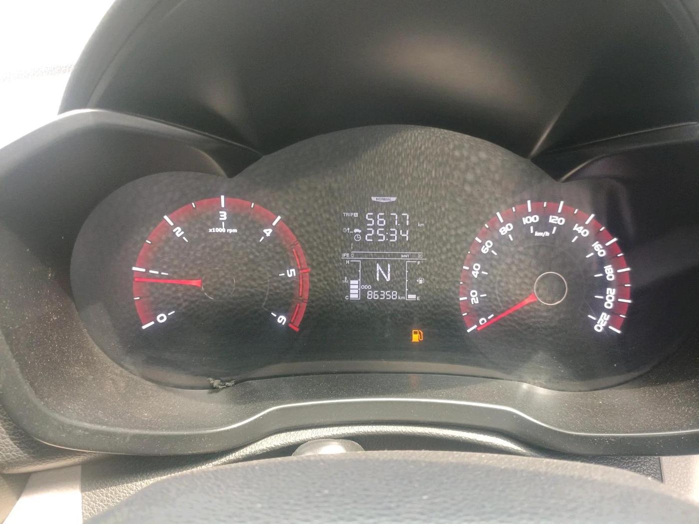 2019 Mahindra XUV300 W4 1.5 DIESEL, Diesel, Manual, 86,358 km, interior