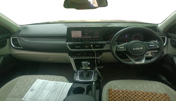 2022 KIA SELTOS HTX IVT 1.5 PETROL, Petrol, Automatic, 33,902 km, interior