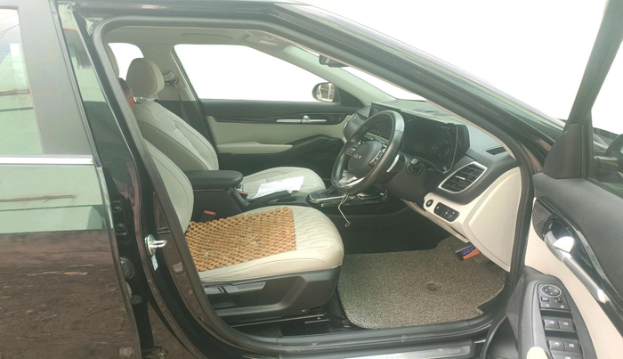 2022 KIA SELTOS HTX IVT 1.5 PETROL, Petrol, Automatic, 33,902 km, interior