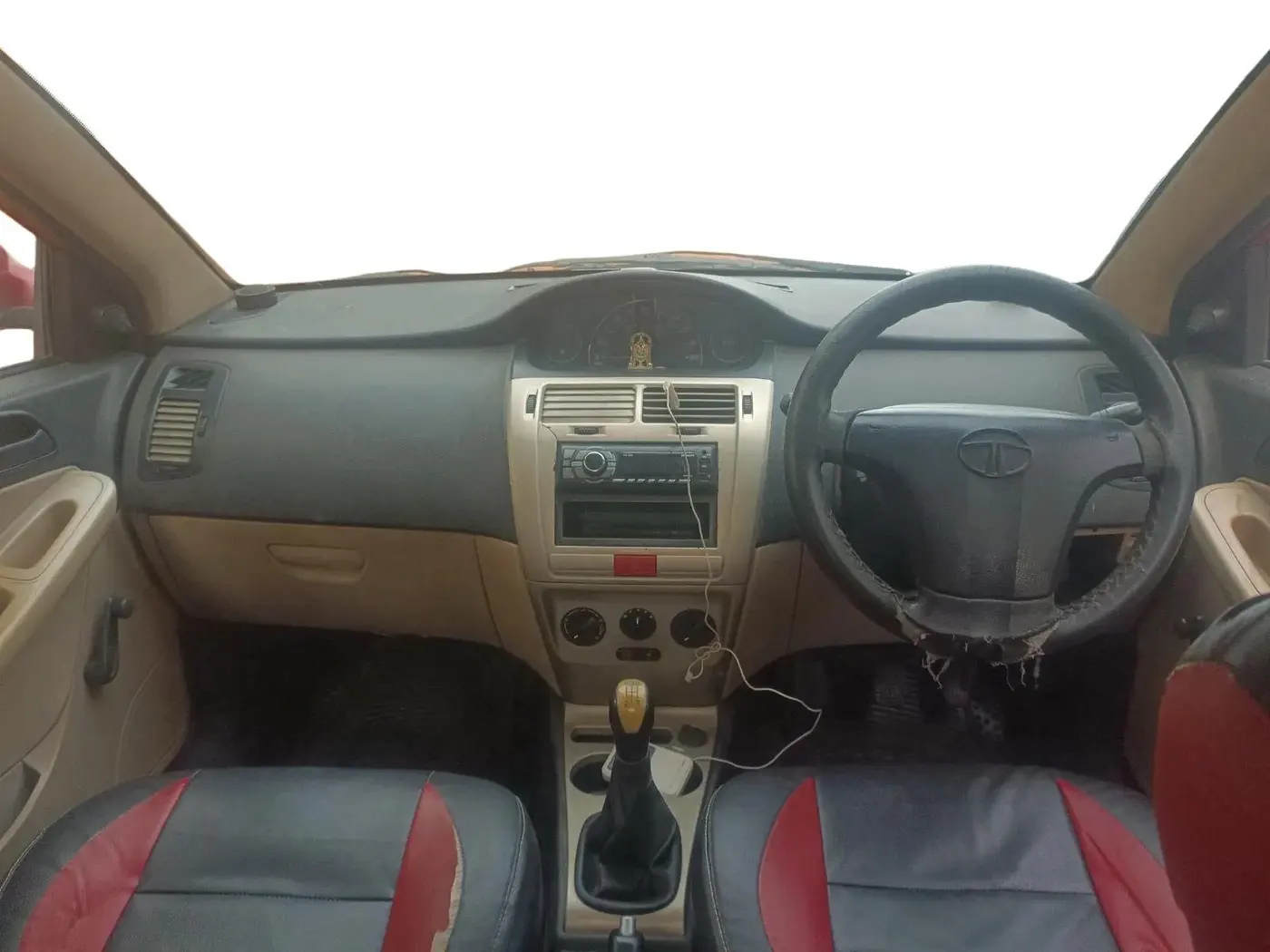2012 Tata Indica Vista LS QUADRAJET, Diesel, Manual, 1,44,738 km, interior