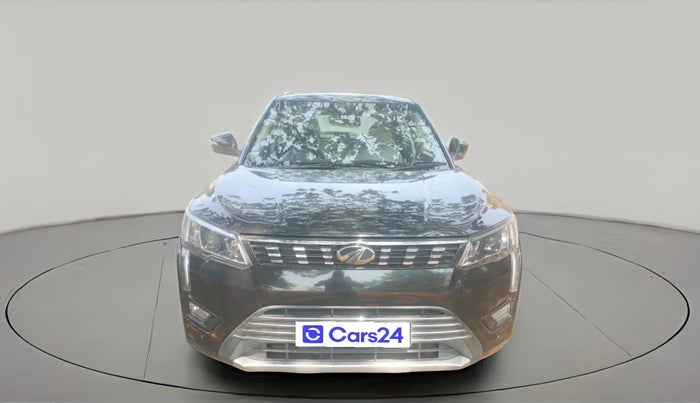 2019 Mahindra XUV300 W8 (O) 1.2 PETROL, CNG, Manual, 1,77,838 km, exterior