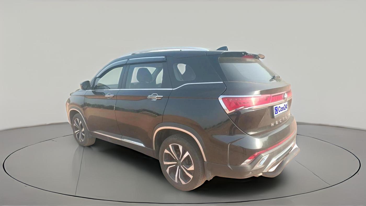 2023 MG HECTOR PLUS SAVVY PRO 1.5 TURBO CVT 6 STR, Petrol, Automatic, 30,626 km, exterior