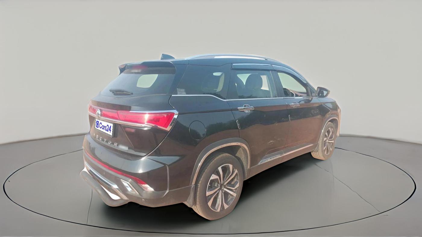 2023 MG HECTOR PLUS SAVVY PRO 1.5 TURBO CVT 6 STR, Petrol, Automatic, 30,626 km, exterior