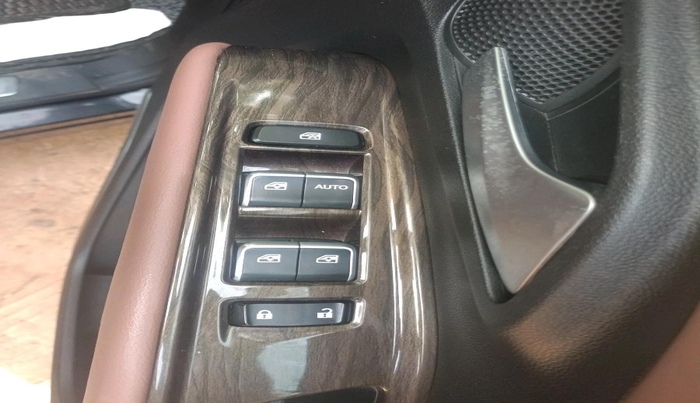 2023 MG HECTOR PLUS SAVVY PRO 1.5 TURBO CVT 6 STR, Petrol, Automatic, 30,626 km, interior
