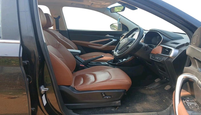 2020 MG HECTOR PLUS SHARP 2.0 DIESEL TURBO MT 6-STR, Diesel, Manual, 22,883 km, interior