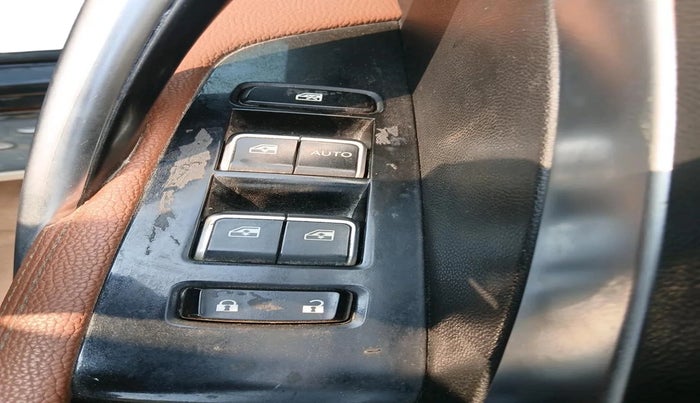 2020 MG HECTOR PLUS SHARP 2.0 DIESEL TURBO MT 6-STR, Diesel, Manual, 22,883 km, interior