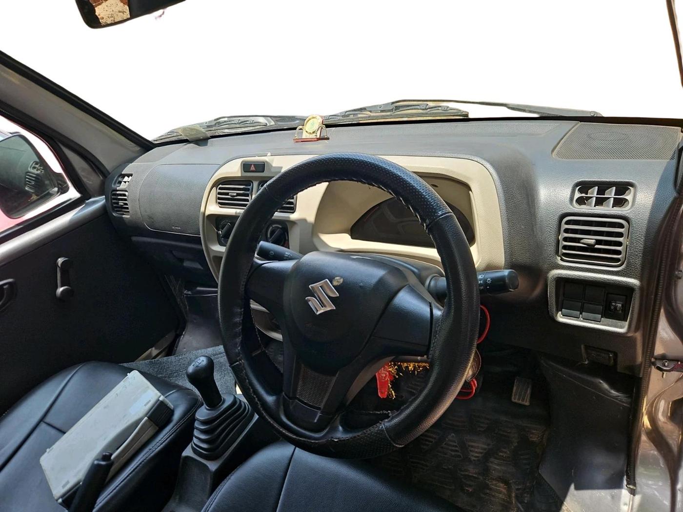 2023 Maruti Eeco 5 STR AC, Petrol, Manual, 23,353 km, interior