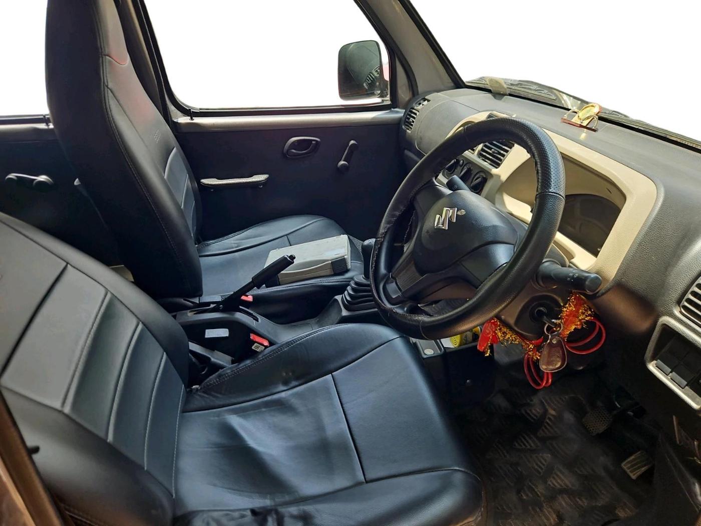 2023 Maruti Eeco 5 STR AC, Petrol, Manual, 23,353 km, interior