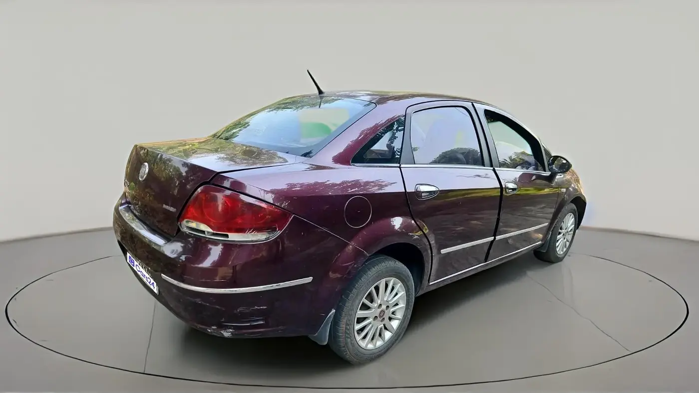 2012 Fiat Linea EMOTION 1.3, Diesel, Manual, 1,30,001 km, exterior