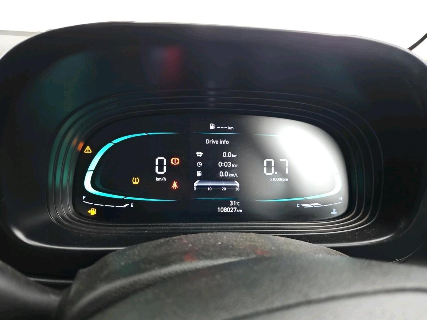2022 Hyundai VENUE S 1.2, Petrol, Manual, 1,08,027 km, interior