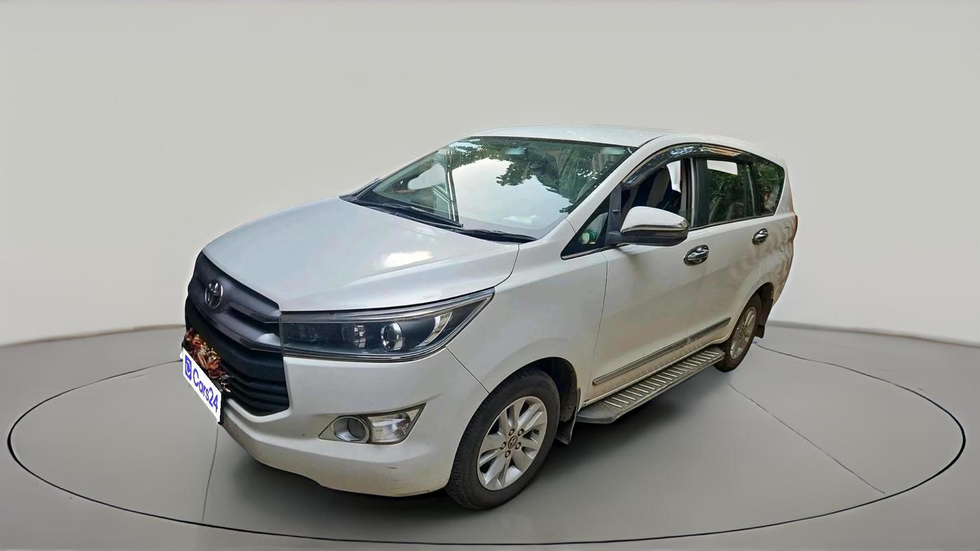 2018 Toyota Innova Crysta 2.4 VX 7 STR, Diesel, Manual, 2,27,084 km, exterior