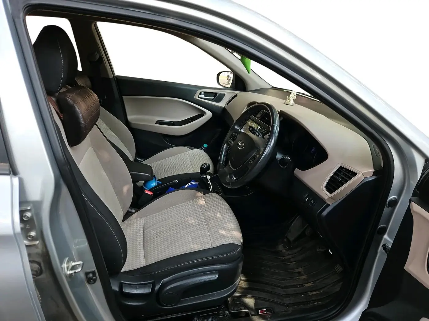 2019 Hyundai Elite i20 ASTA 1.2 (O), Petrol, Manual, 1,29,103 km, interior