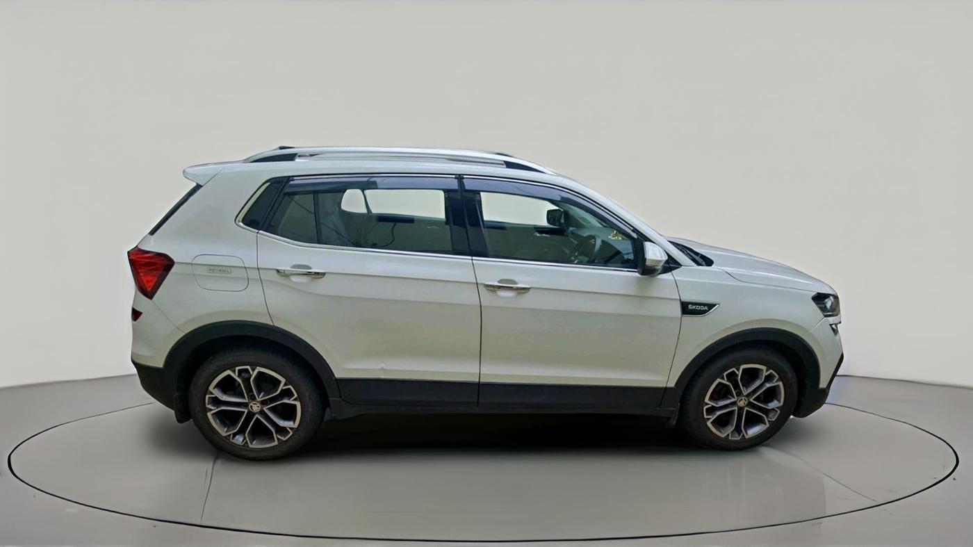 2022 Skoda KUSHAQ STYLE 1.0L TSI AT (6 AIRBAGS), Petrol, Automatic, 60,982 km, exterior
