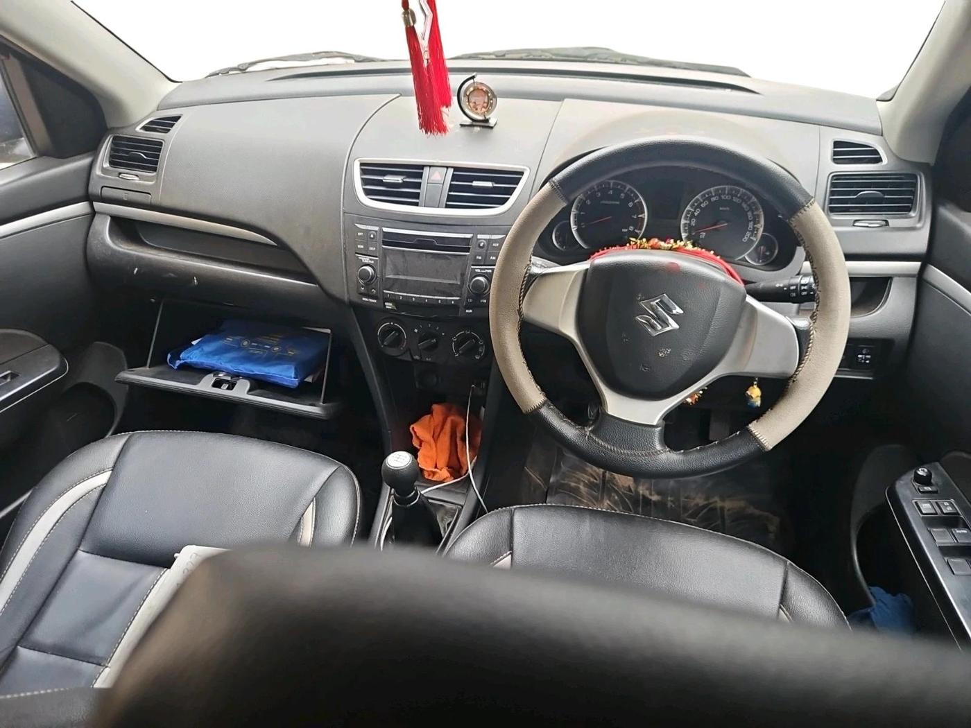 2016 Maruti Swift VXI, Petrol, Manual, 34,375 km, interior