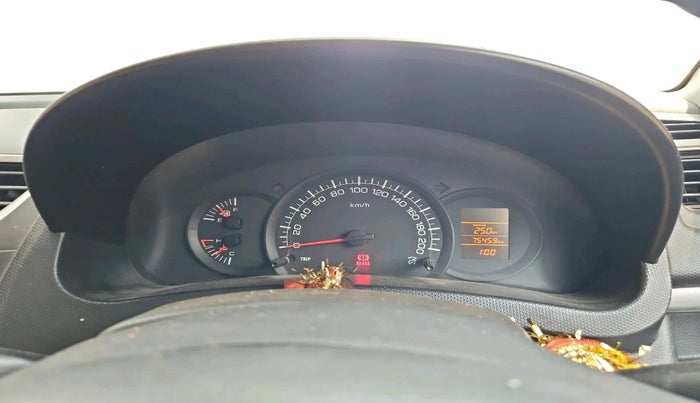 2014 Maruti Swift LXI, Petrol, Manual, 75,459 km, interior