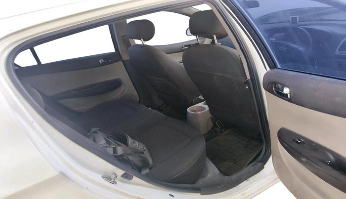 2011 Hyundai i20 MAGNA 1.4 CRDI, Diesel, Manual, 2,05,438 km, interior