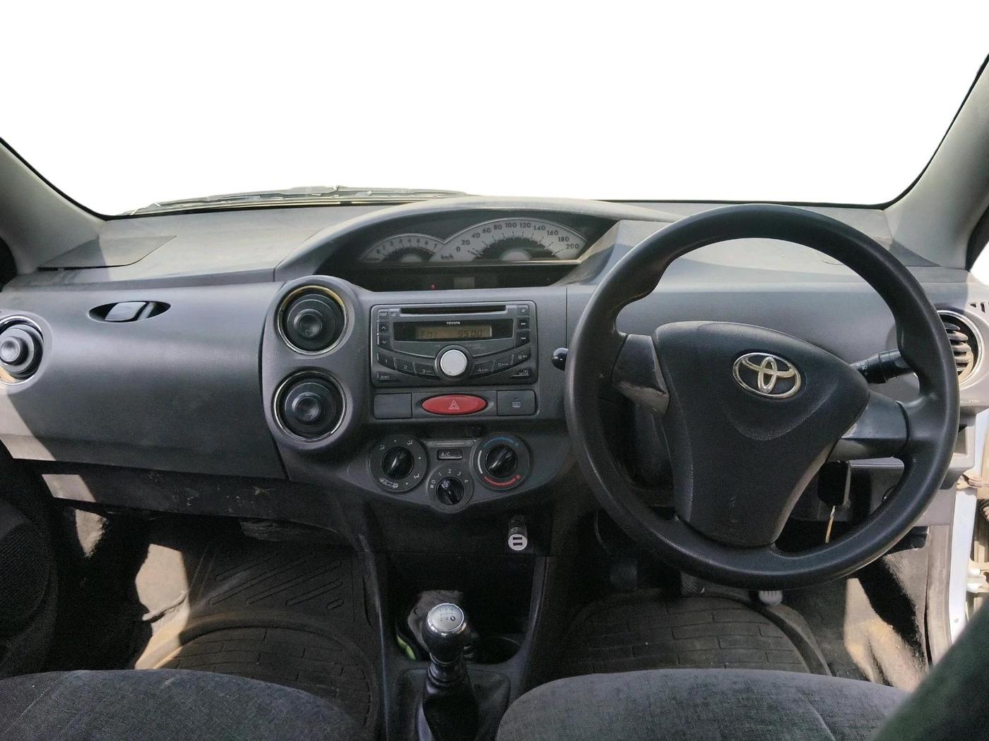 2012 Toyota Etios GD, Diesel, Manual, 2,18,117 km, interior
