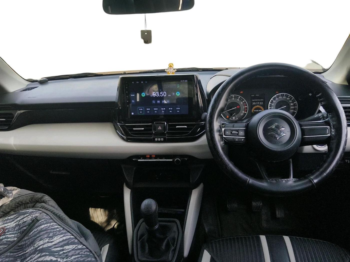 2026 Maruti Victoris Lxi 1.5 CNG MT, CNG, Manual, 9,488 km, interior