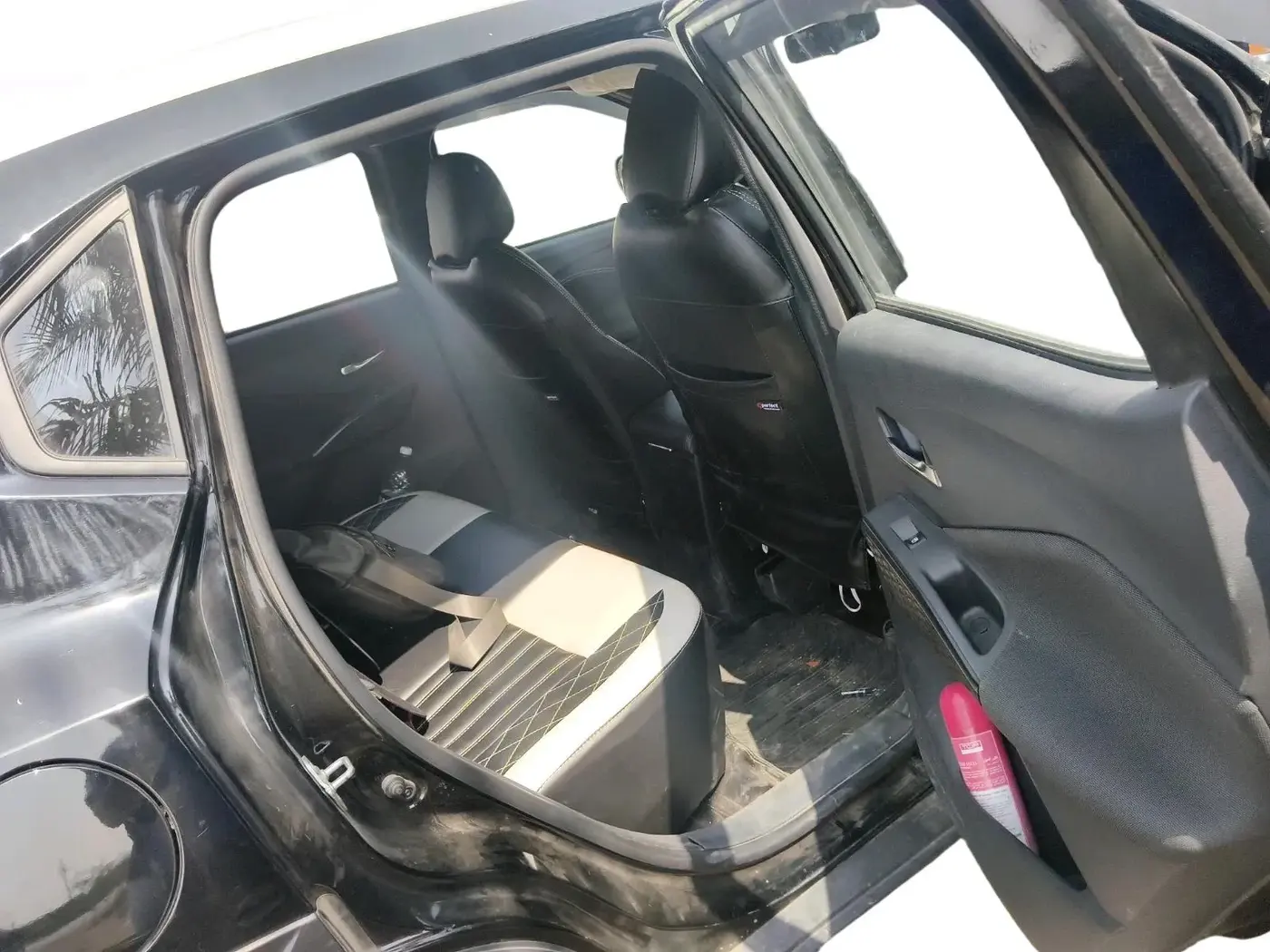 2025 Nissan MAGNITE Acenta B4D 1.0 Petrol MT, CNG, Manual, 17,615 km, interior