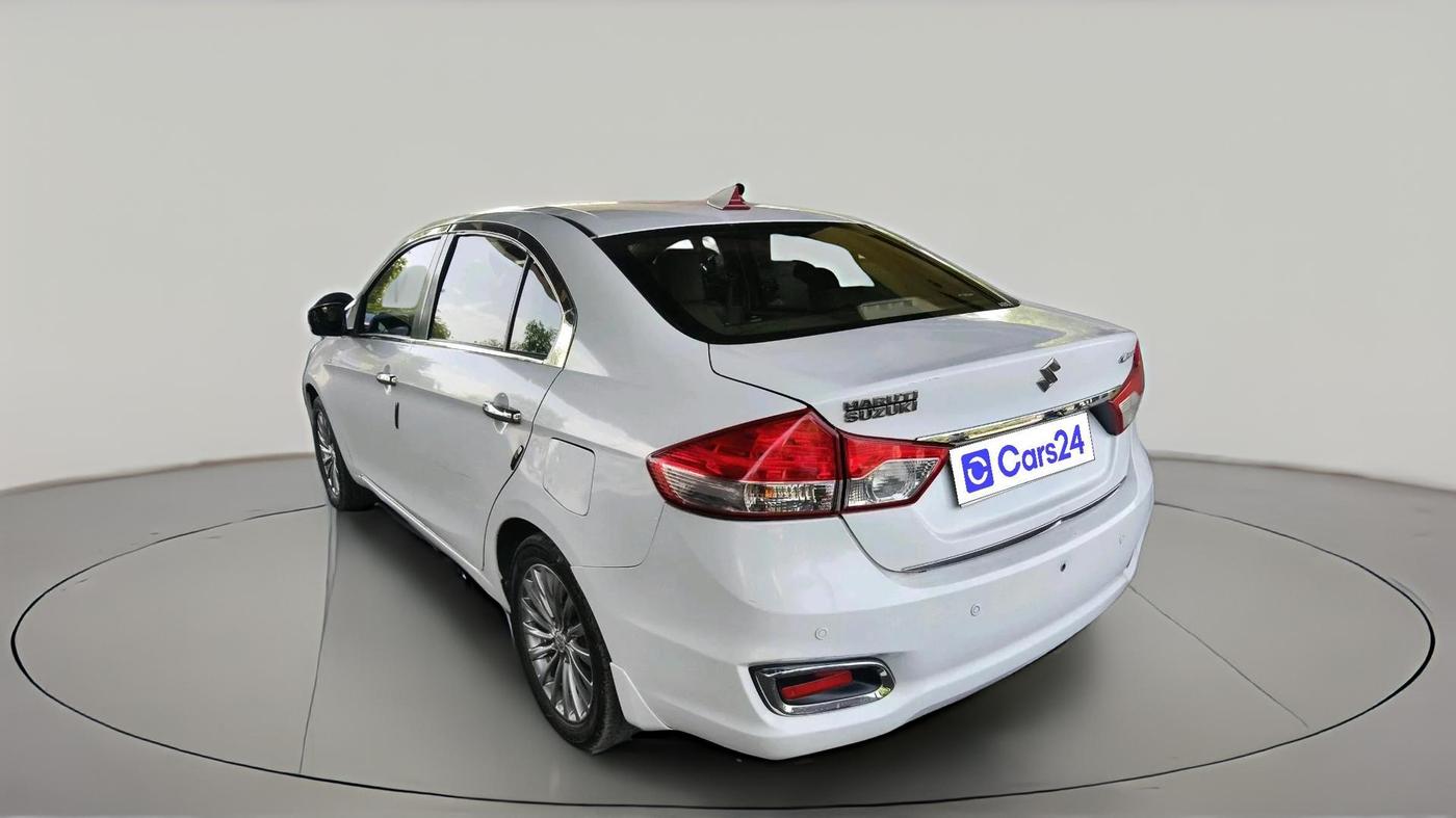 2015 Maruti Ciaz VDI +, Diesel, Manual, 1,98,756 km, exterior