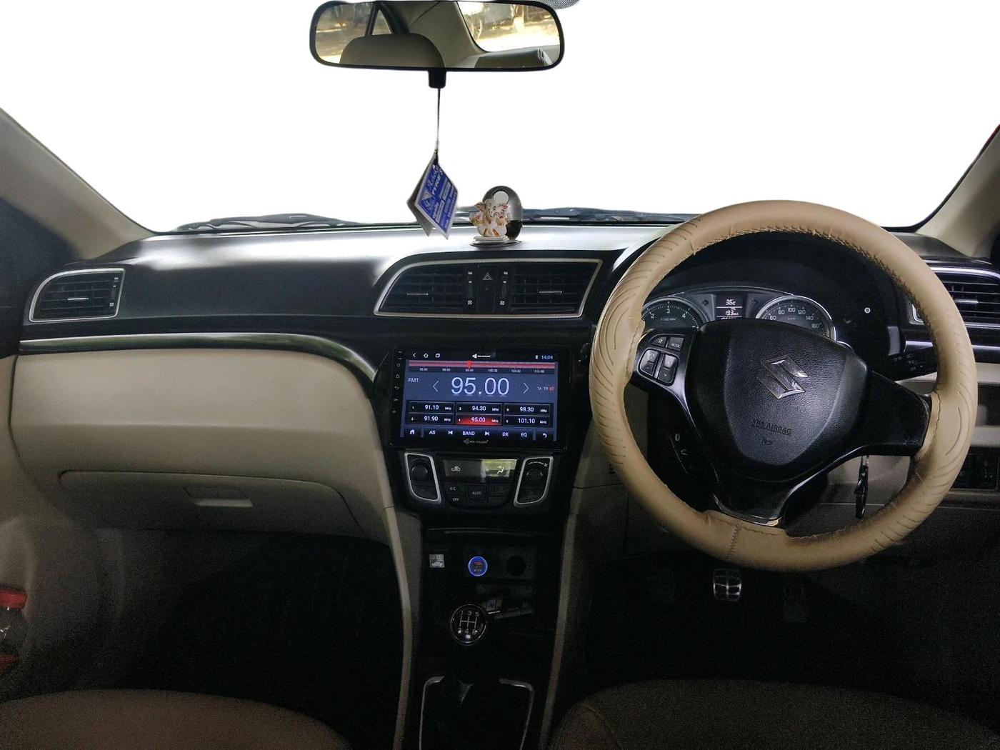 2015 Maruti Ciaz VDI +, Diesel, Manual, 1,98,756 km, interior