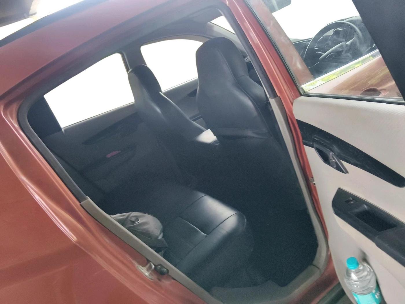 2016 Mahindra Kuv100 K4 D 6 STR, Diesel, Manual, 1,14,196 km, interior