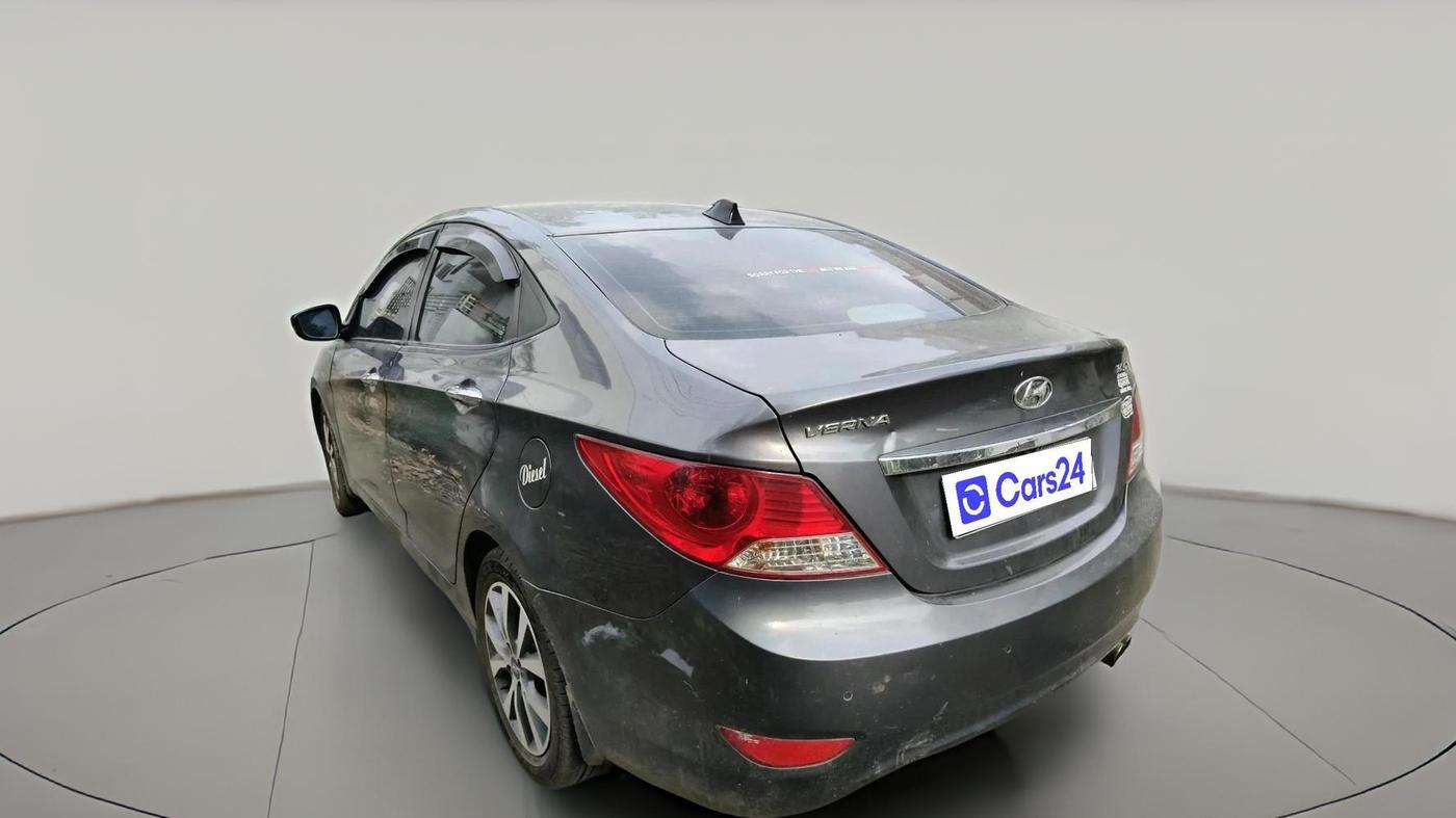 2014 Hyundai Verna FLUIDIC 1.6 CRDI SX, Diesel, Manual, 95,118 km, exterior