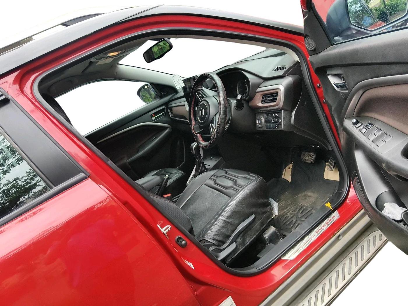 2022 Maruti BREZZA ZXI + AT SMART HYBRID, Petrol, Automatic, 1,31,185 km, interior