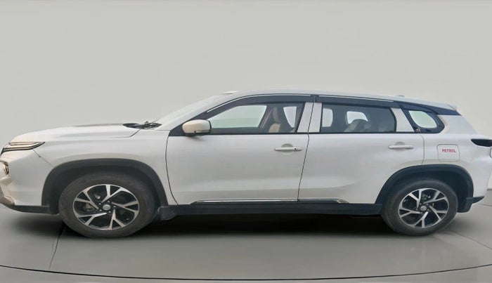 2022 Toyota URBAN CRUISER HYRYDER S HYBRID, Hybrid, Automatic, 54,000 km, exterior