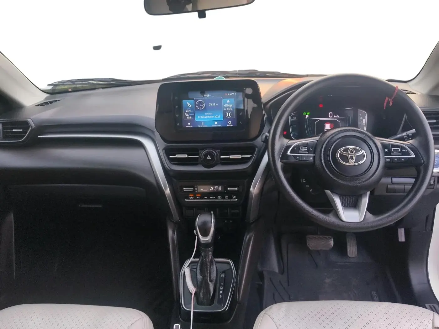 2022 Toyota URBAN CRUISER HYRYDER S HYBRID, Hybrid, Automatic, 54,000 km, interior