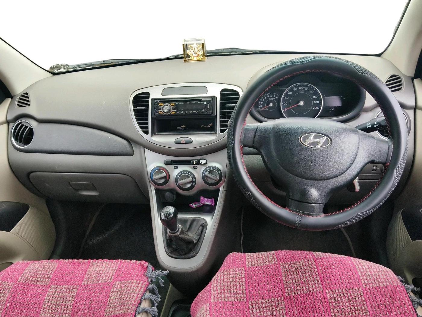 2011 Hyundai i10 MAGNA 1.2, Petrol, Manual, 73,558 km, interior