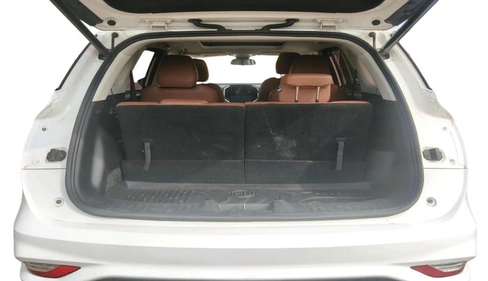 2020 MG HECTOR PLUS SHARP 2.0 DIESEL TURBO MT 6-STR, Diesel, Manual, 1,66,412 km, exterior