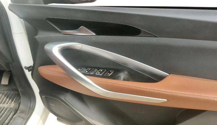 2020 MG HECTOR PLUS SHARP 2.0 DIESEL TURBO MT 6-STR, Diesel, Manual, 1,66,412 km, interior