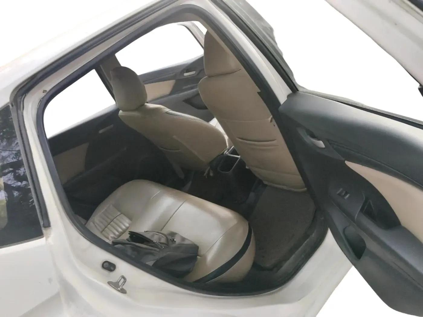 2015 Honda Jazz 1.5L I-DTEC SV, Diesel, Manual, 1,18,116 km, interior