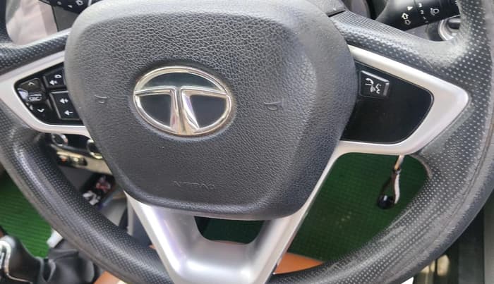 2017 Tata Tiago XZ PETROL, CNG, Manual, 1,05,619 km, interior