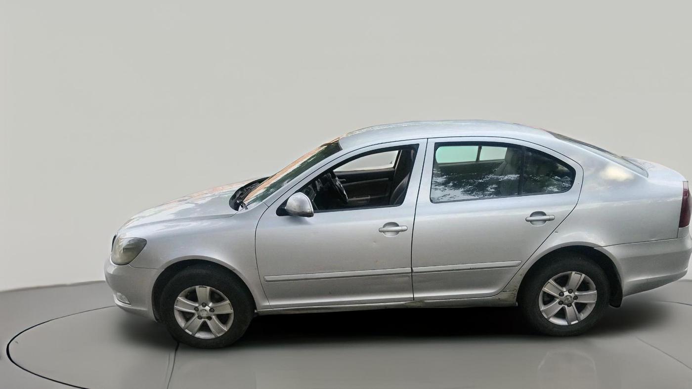 2012 Skoda Laura AMBIENTE 2.0 TDI CR MT, Diesel, Manual, 1,43,466 km, exterior