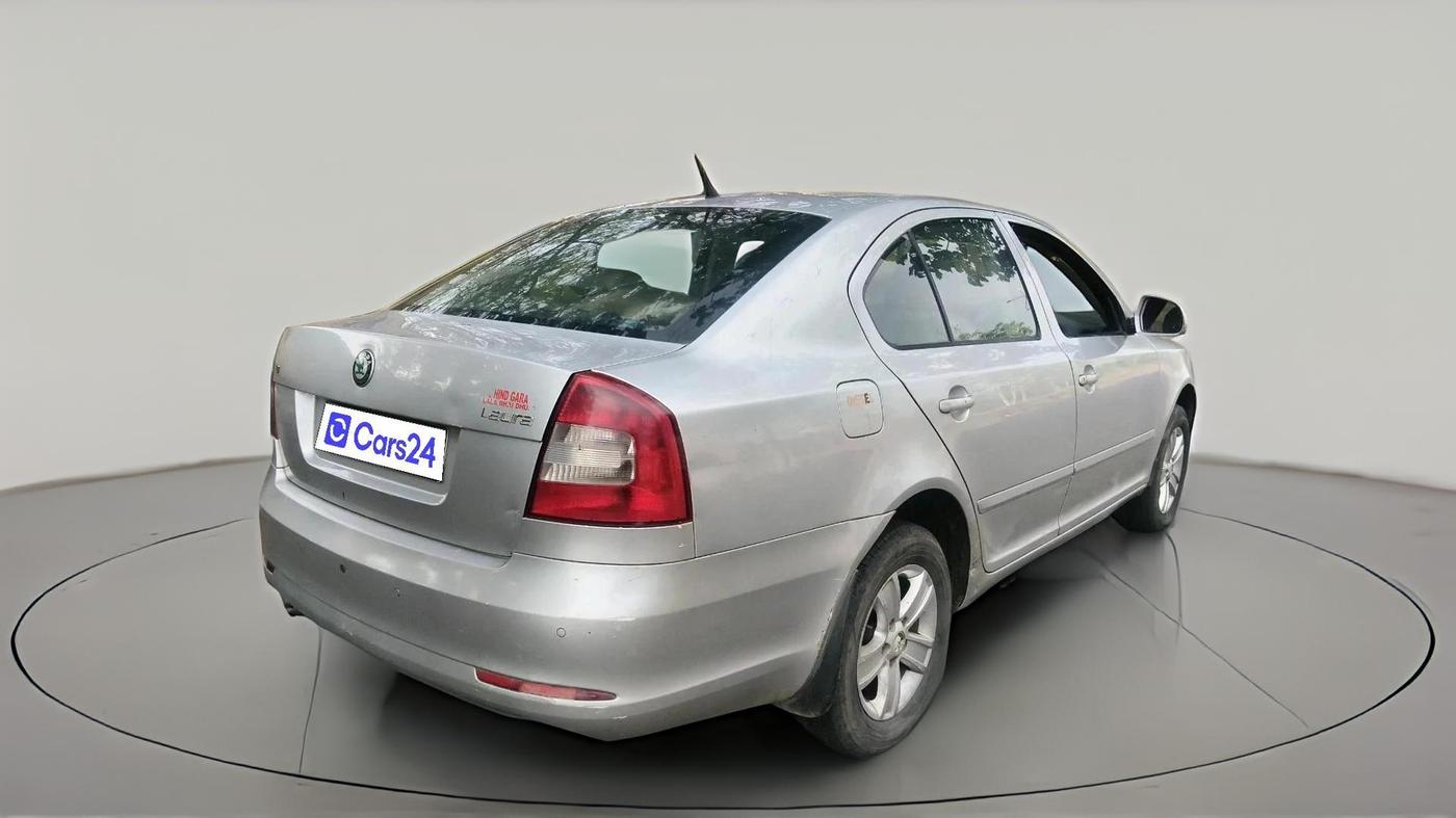 2012 Skoda Laura AMBIENTE 2.0 TDI CR MT, Diesel, Manual, 1,43,466 km, exterior