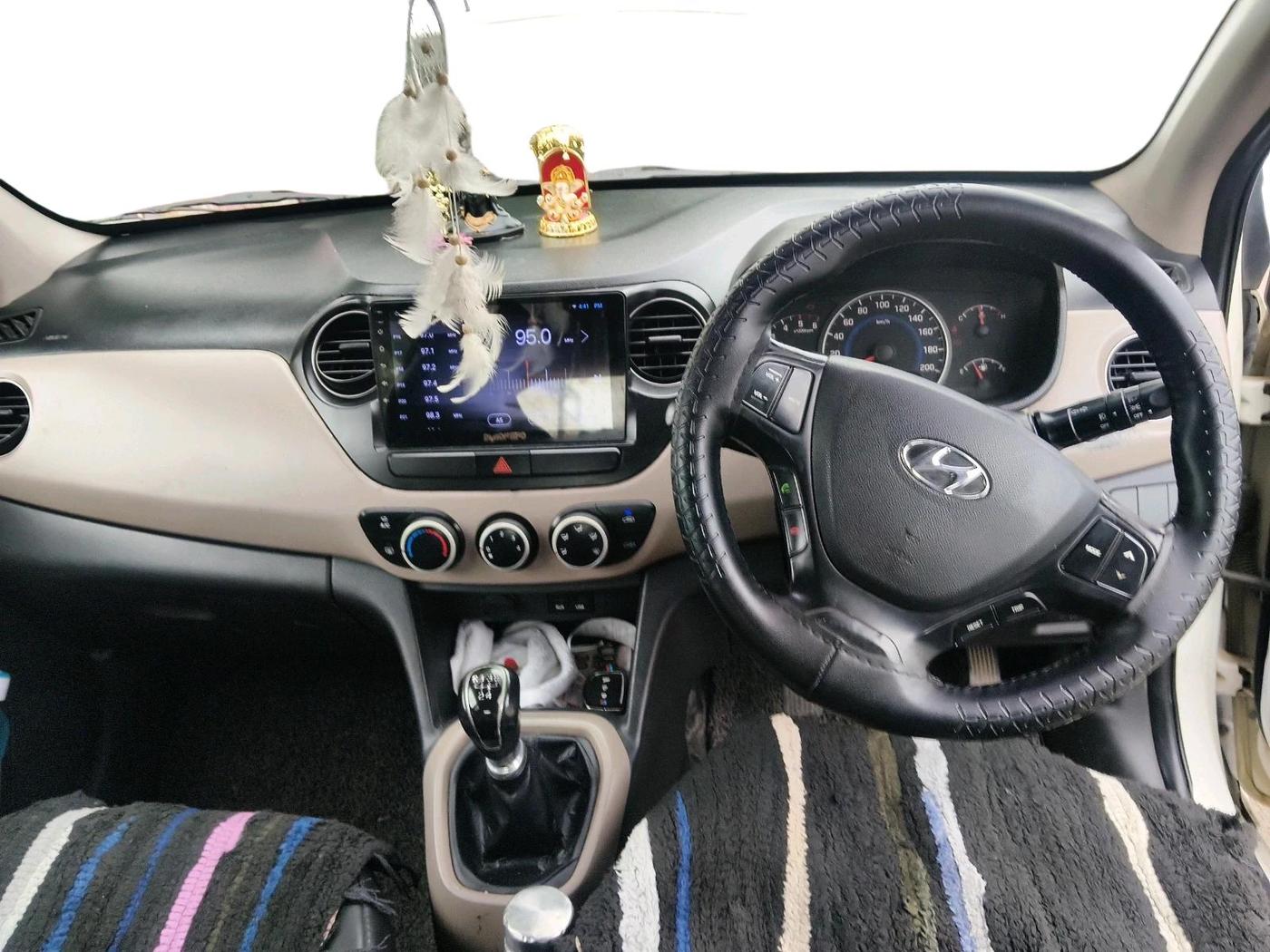 2014 Hyundai Grand i10 ASTA 1.1 CRDI, Diesel, Manual, 1,91,416 km, interior