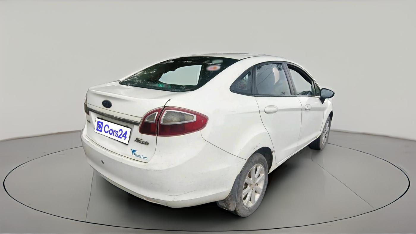2011 Ford Fiesta TITANIUM DIESEL, Diesel, Manual, 1,44,171 km, exterior