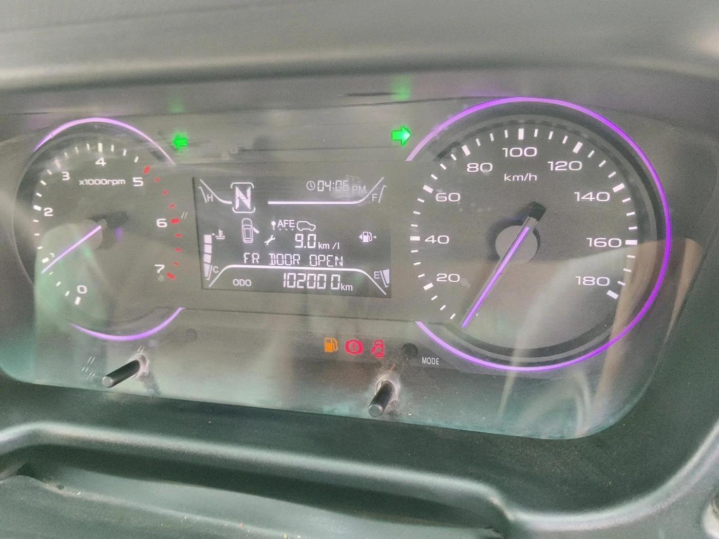 2018 Mahindra MARAZZO M2 8 STR, Diesel, Manual, 1,02,000 km, interior
