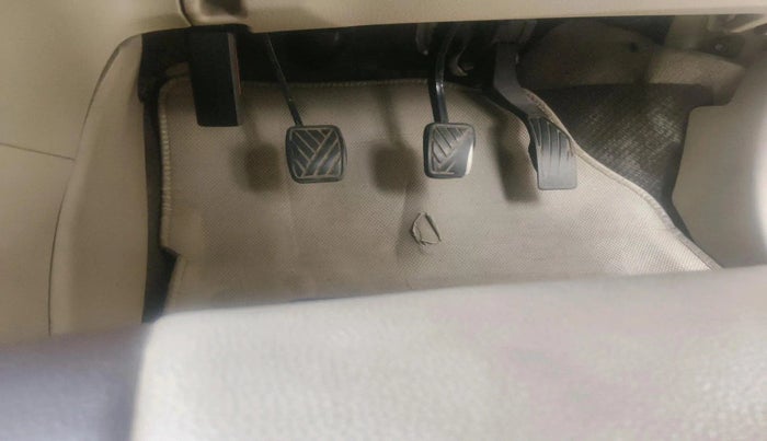 2013 Maruti Ertiga VDI, Diesel, Manual, 1,70,399 km, interior