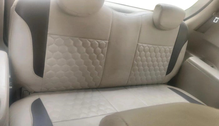 2013 Maruti Ertiga VDI, Diesel, Manual, 1,70,399 km, interior