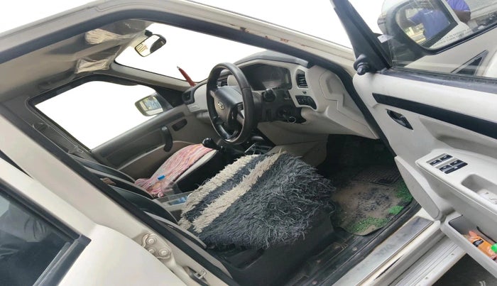 2020 Mahindra Scorpio S5, Diesel, Manual, 1,05,171 km, interior