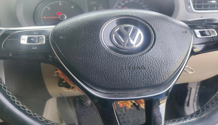 2016 Volkswagen Vento HIGHLINE DIESEL 1.5, Diesel, Manual, 1,64,738 km, interior